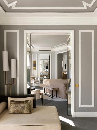 Suite del hotel Nolinski Paris - Evok Collection. Foto 3