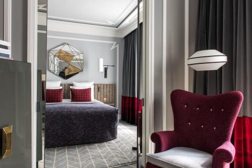 Suite Junior del hotel Nolinski Paris - Evok Collection. Foto 4