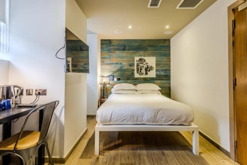 Habitación Doble Pequeña del hotel Stay Central. Foto 5