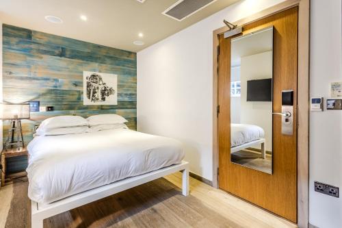 Habitación Doble Pequeña del hotel Stay Central. Foto 6