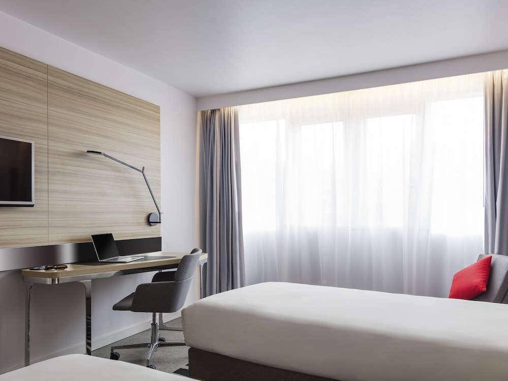Habitación estándar, 2 camas individuales del hotel Novotel Edinburgh Centre. Foto 4