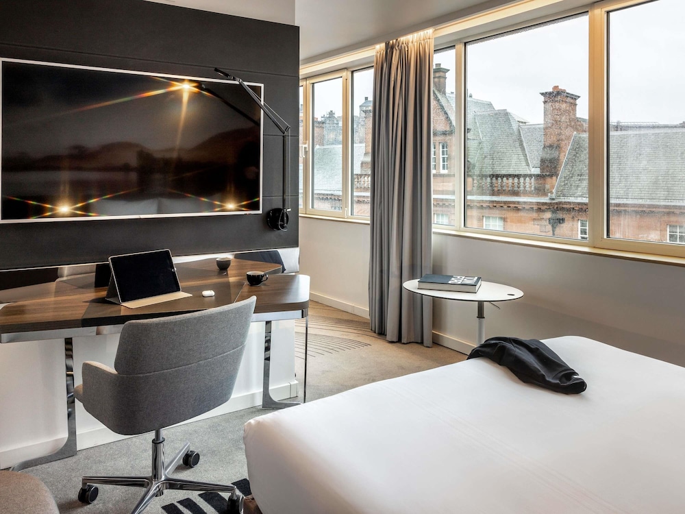 Suite, 1 cama de matrimonio del hotel Novotel Edinburgh Centre. Foto 6
