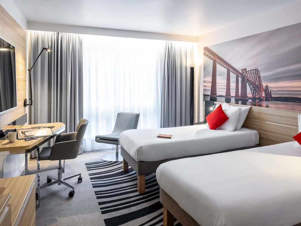 Habitación estándar, 2 camas individuales del hotel Novotel Edinburgh Centre. Foto 3