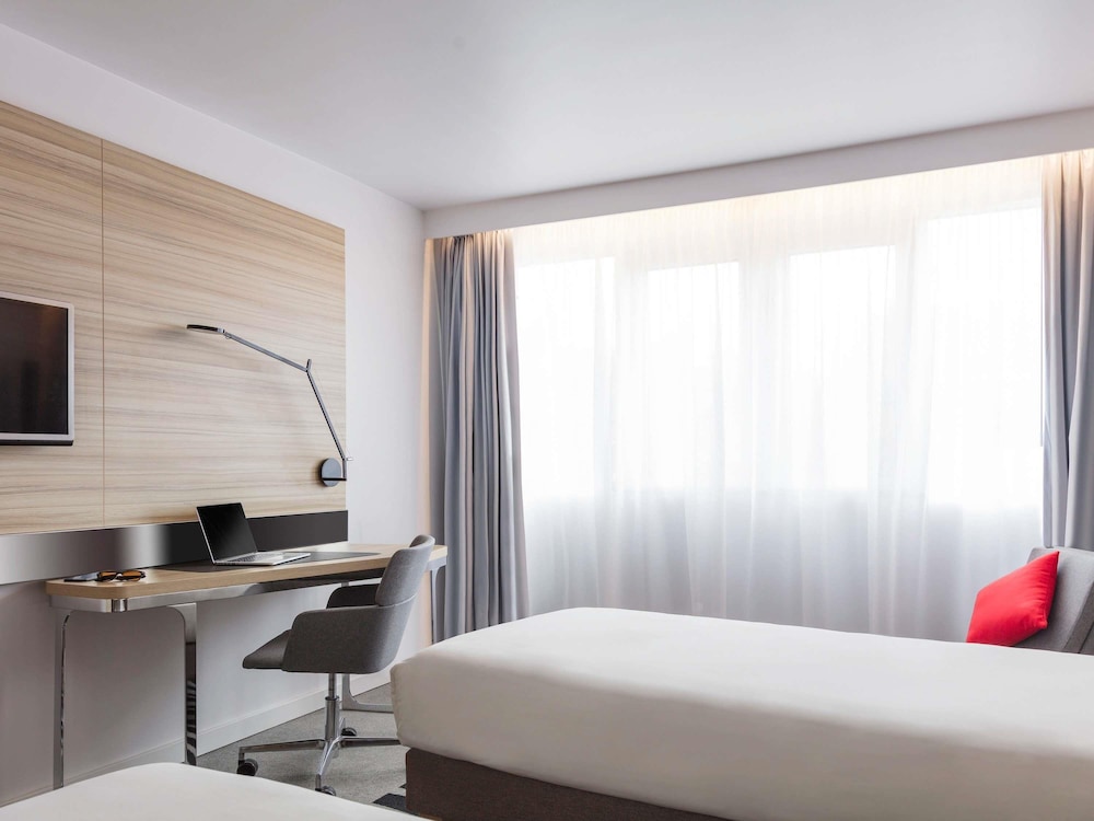 Habitación estándar, 2 camas individuales del hotel Novotel Edinburgh Centre. Foto 4