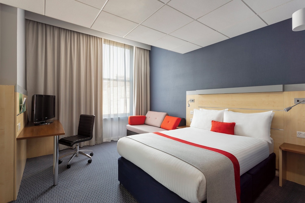Habitación estándar, 1 cama doble con sofá cama del hotel Holiday Inn Express - Edinburgh City Centre, An Ihg. Foto 1