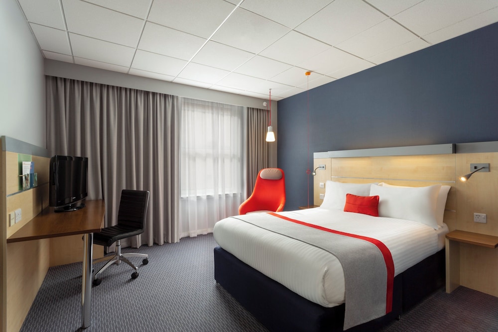 Habitación estándar accesible, 1 cama doble del hotel Holiday Inn Express - Edinburgh City Centre, An Ihg. Foto 4