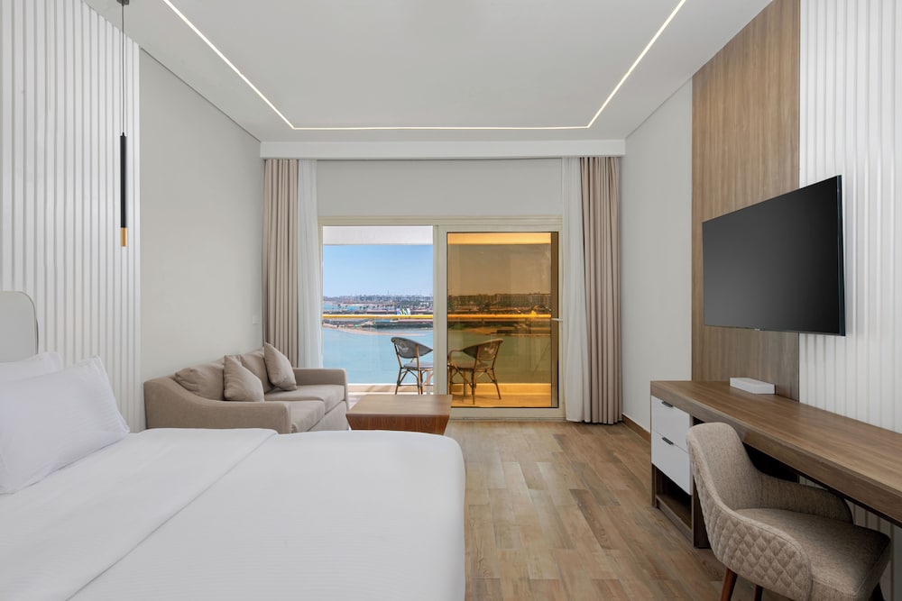 Suite Premium con Vista al Mar del hotel Bellagio Beach Resort. Foto 2