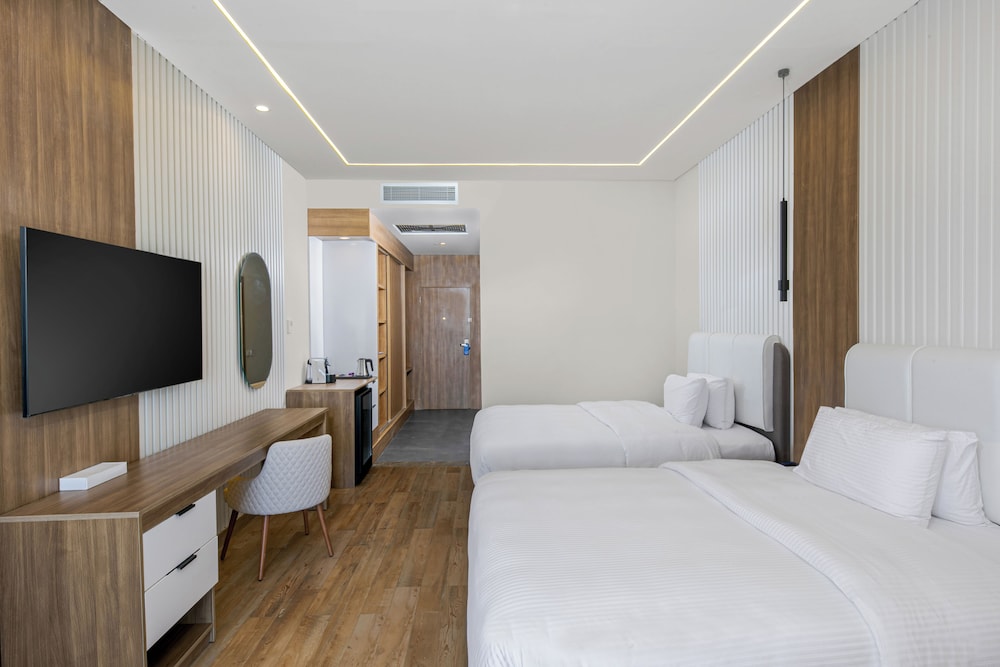 Suite Premium con Vista al Mar del hotel Bellagio Beach Resort. Foto 6
