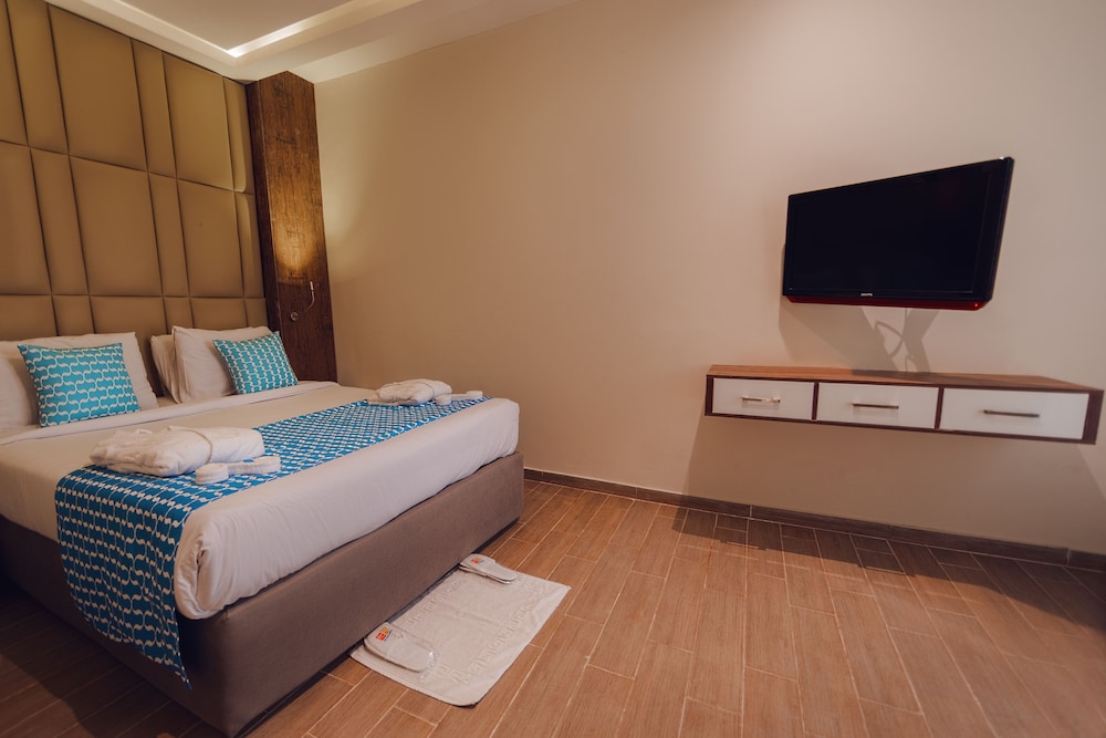 Habitación Deluxe con vistas al jardín del hotel Bellagio Beach Resort. Foto 6