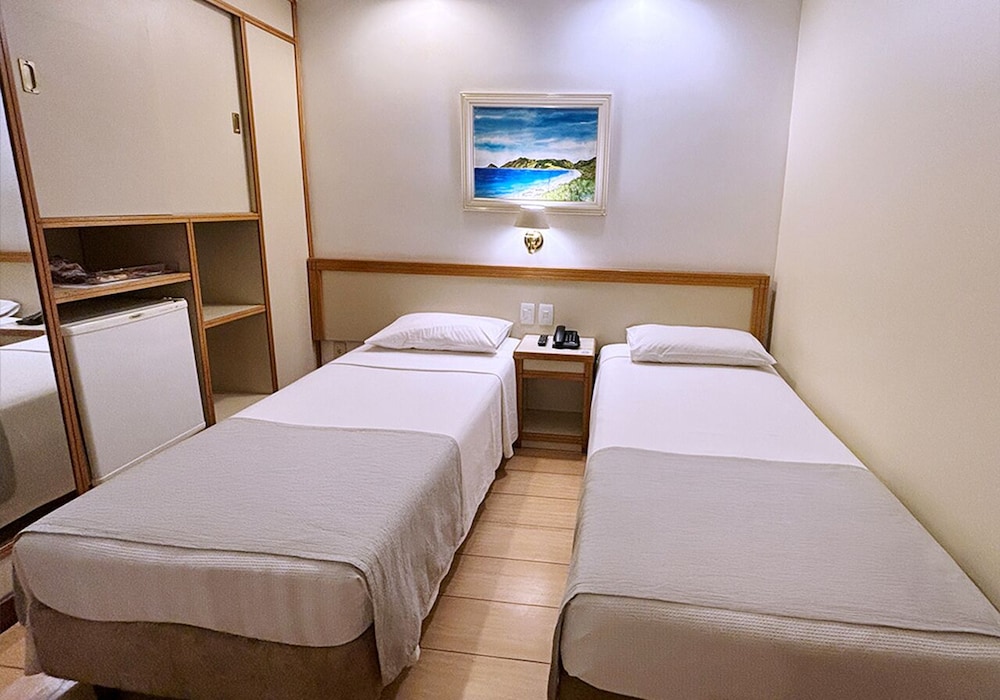 Habitación estándar con 2 camas individuales del hotel Riale Imperial Flamengo. Foto 2