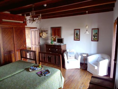 Habitación Doble - 1 o 2 camas del hotel Rural San Miguel. Foto 9