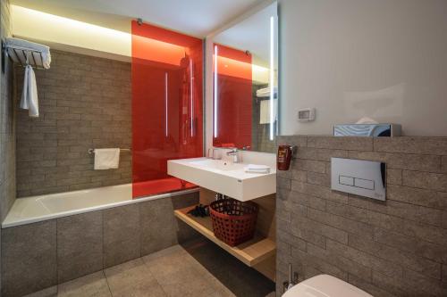 Habitación Estandar del hotel Park Inn By Radisson Bucharest and Residence. Foto 4