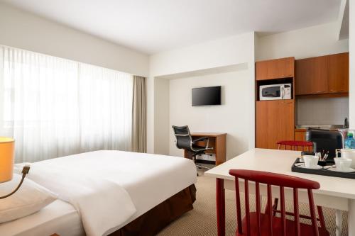 Habitación Doble Acogedora del hotel Park Inn By Radisson Bucharest and Residence. Foto 4