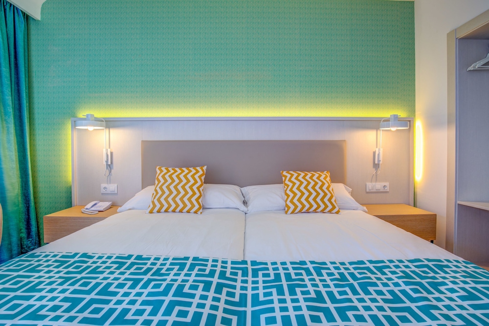 Habitación familiar del hotel SBH Maxorata Resort. Foto 5