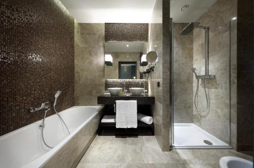 Habitación Doble con aparcamiento - 1 o 2 camas del hotel Áurea Washington Irving By Eurostars Company. Foto 3