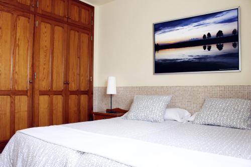 Apartamento de 1 dormitorio con vistas completas o parciales a la piscina del hotel Acuario Sol. Foto 28