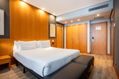 Habitación Doble Deluxe del hotel Eurostars Atlántida. Foto 4