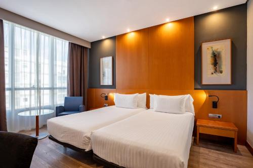 Habitación Doble Deluxe del hotel Eurostars Atlántida. Foto 9