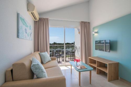 Apartamento de 1 dormitorio del hotel Pierre and Vacances Menorca Cala Blanes. Foto 12