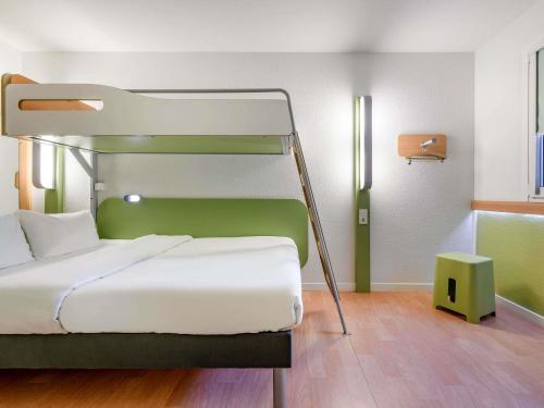 Habitación Doble del hotel Ibis budget Berlin Potsdamer Platz. Foto 1