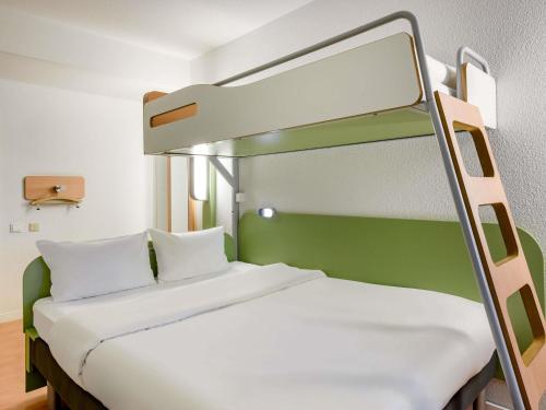 Habitación Doble del hotel Ibis budget Berlin Potsdamer Platz. Foto 3