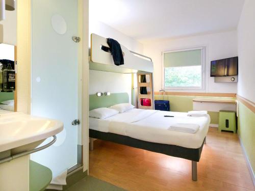 Habitación Doble del hotel Ibis budget Berlin Potsdamer Platz. Foto 4