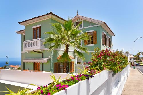 Apartamento con vistas al jardín del hotel La Casa Verde. Foto 1