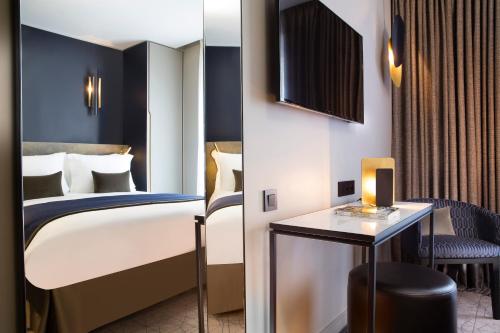 Habitación Superior con balcón del hotel Le 10 Bis