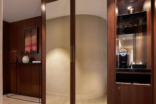 Habitación Doble Deluxe - 2 camas del hotel Maison Albar - Le Pont-neuf. Foto 1