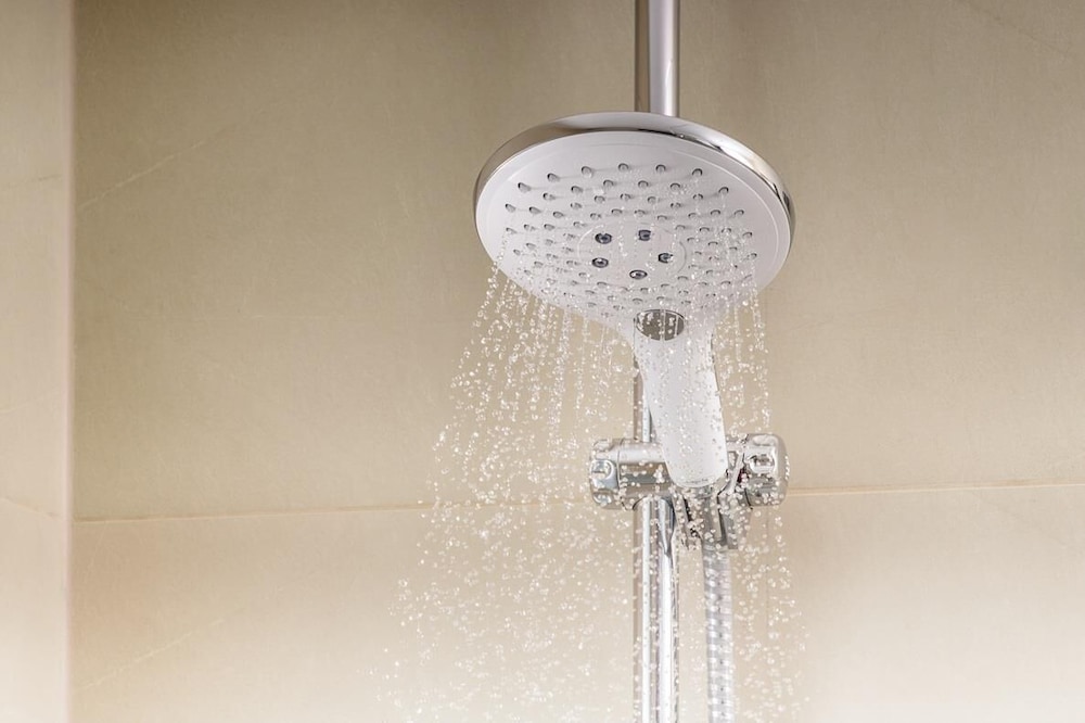 Suite, terraza, vistas al mar del hotel Tivoli La Caleta Resort. Foto 9