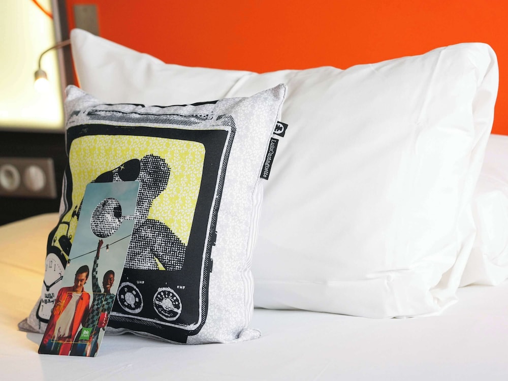 Habitación Premium con 1 cama doble del hotel Ibis Styles Caen Centre Gare. Foto 4