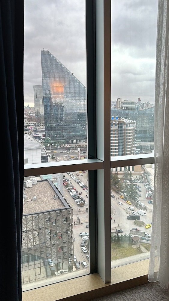 Habitación Estándar con 1 cama doble, vistas a la ciudad del hotel Downtown Ankara Hotel. Foto 5