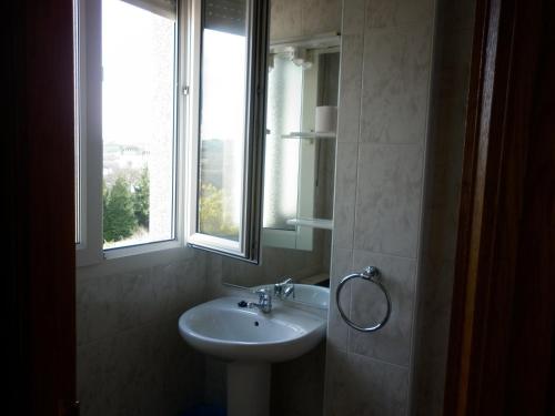 Habitación Doble - 2 camas del hotel Portomiño. Foto 10