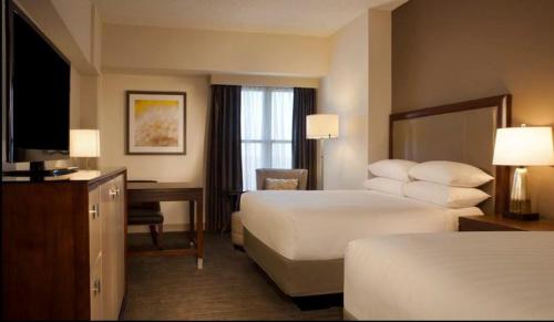 Habitación Doble - 2 camas dobles del hotel Hyatt Regency Long Island at Wind Watch Golf Club. Foto 2