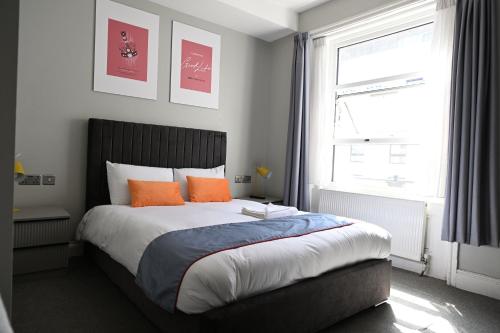 Habitación Doble Estándar del hotel OYO Apollo Hotel Bayswater. Foto 14