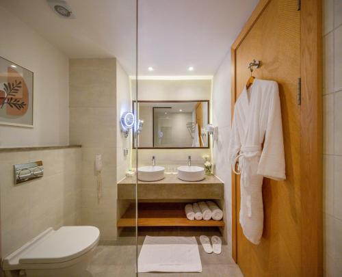 Habitación Superior con vistas al jardín del hotel Amphoras Beach. Foto 3