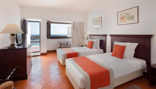 Habitación Doble Estándar con vistas al mar - 1 o 2 camas del hotel Do Mar. Foto 1
