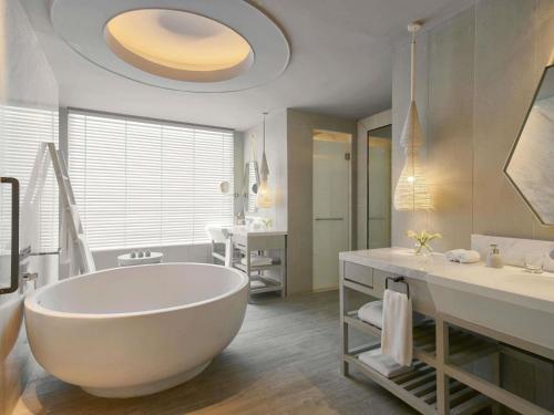 Suite Presidencial del hotel Mövenpick Siam Na Jomtien Pattaya. Foto 4