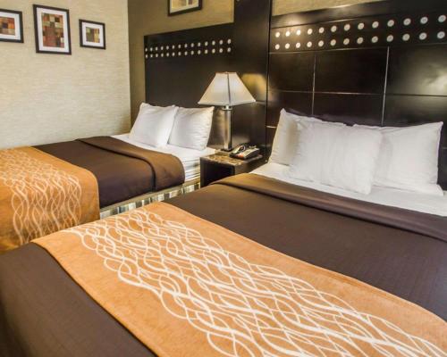 Habitación Doble con 2 camas dobles - No fumadores del hotel Rodeway Inn Bronx Zoo. Foto 1