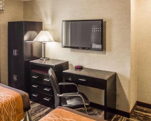 Habitación Doble con 2 camas dobles - No fumadores del hotel Rodeway Inn Bronx Zoo. Foto 3