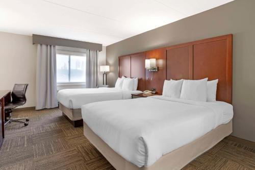 Habitación con 2 camas grandes - No fumadores del hotel Comfort Inn Edgewater On Hudson River