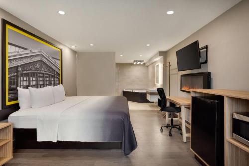 Suite con cama extragrande - No fumadores del hotel Super 8 by Wyndham Meadowlands