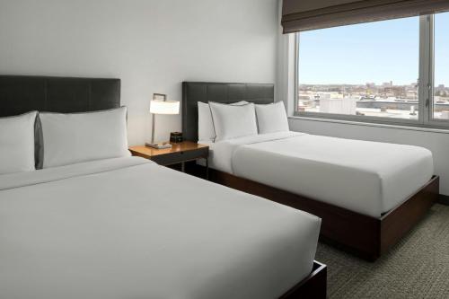 Estudio - 2 camas grandes del hotel Element Harrison - Newark. Foto 5