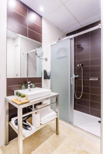 Habitación Doble - 1 o 2 camas del hotel Patio De La Alameda. Foto 13