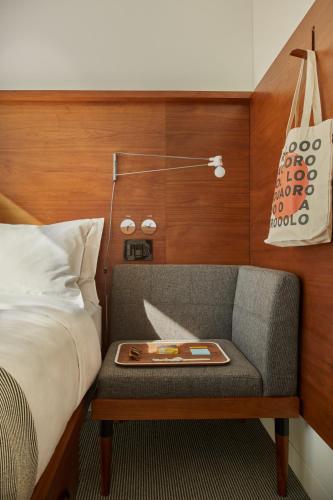 Alojamiento con terraza - 1 cama grande del hotel Arlo Nomad. Foto 4