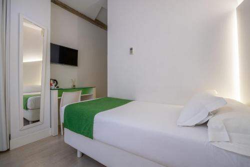 Habitación Individual del hotel Atarazanas Malaga Boutique. Foto 4