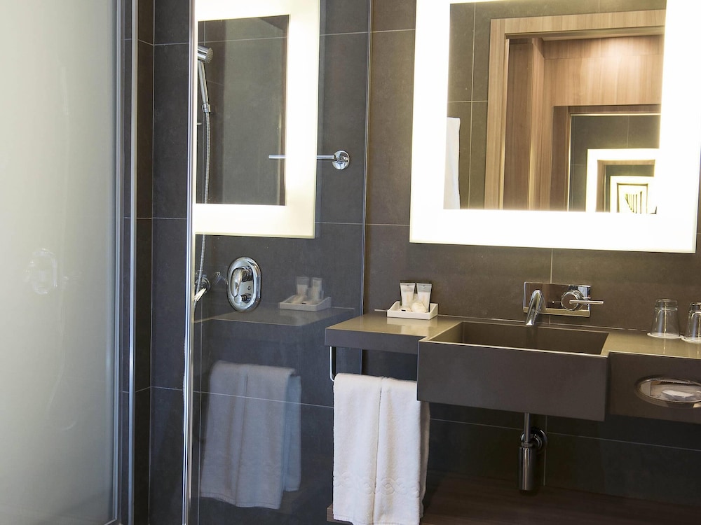 Habitación Superior con 1 cama doble del hotel Novotel Santos Gonzaga. Foto 2