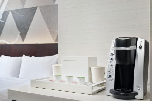 Habitación Familiar Superior del hotel Courtyard Long Island City/new York Manhattan View. Foto 5