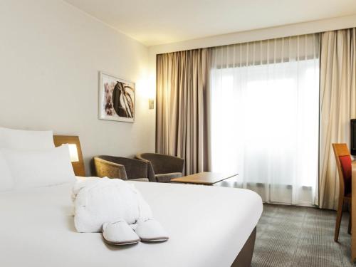 Habitación Executive con cama grande del hotel Novotel Gent Centrum. Foto 2