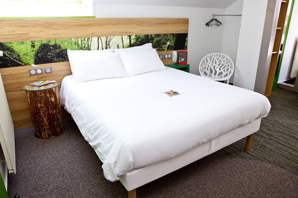 Habitación Estándar con 1 cama doble del hotel Ibis Styles Sarrebourg. Foto 1
